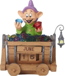 Precious Moments Dopey's BrilliancePerpetual Calendar Disney Showcase Snow White & Seven Dwarves